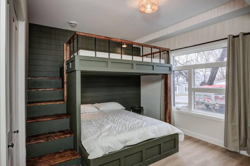 Chic Suite By Westlynn Little Current 외부 사진